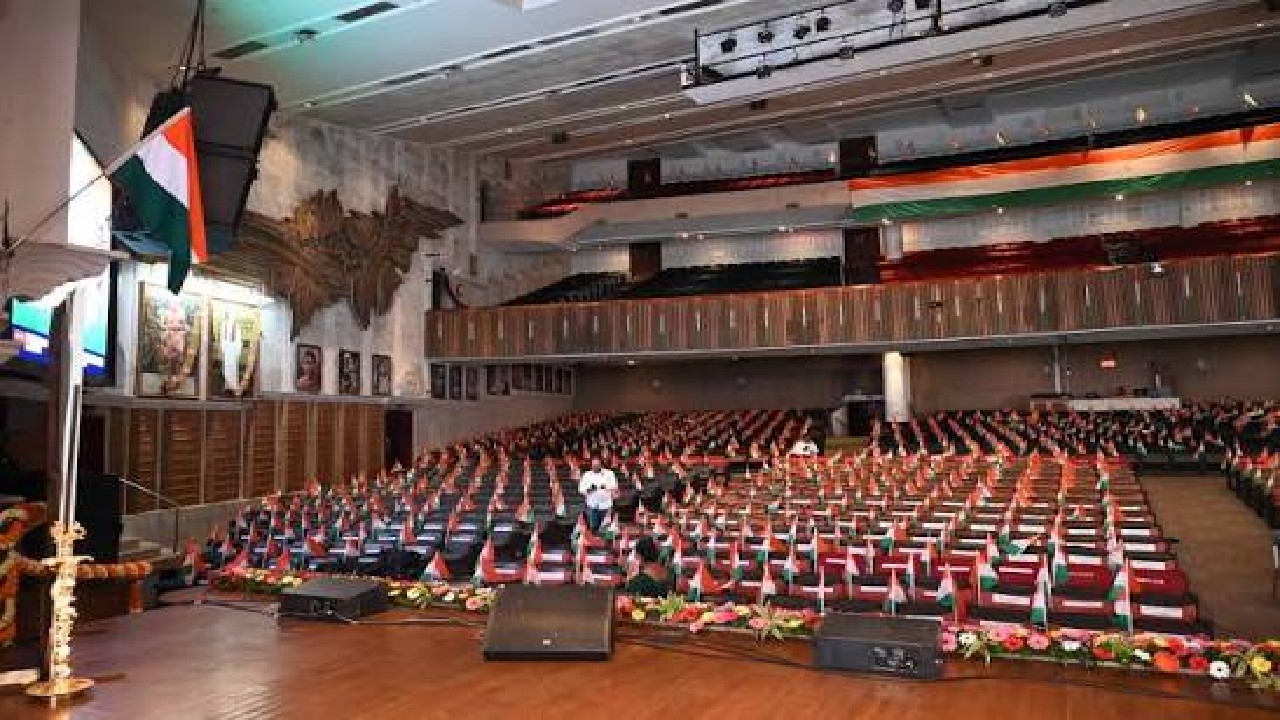 Shanmukhananda Hall