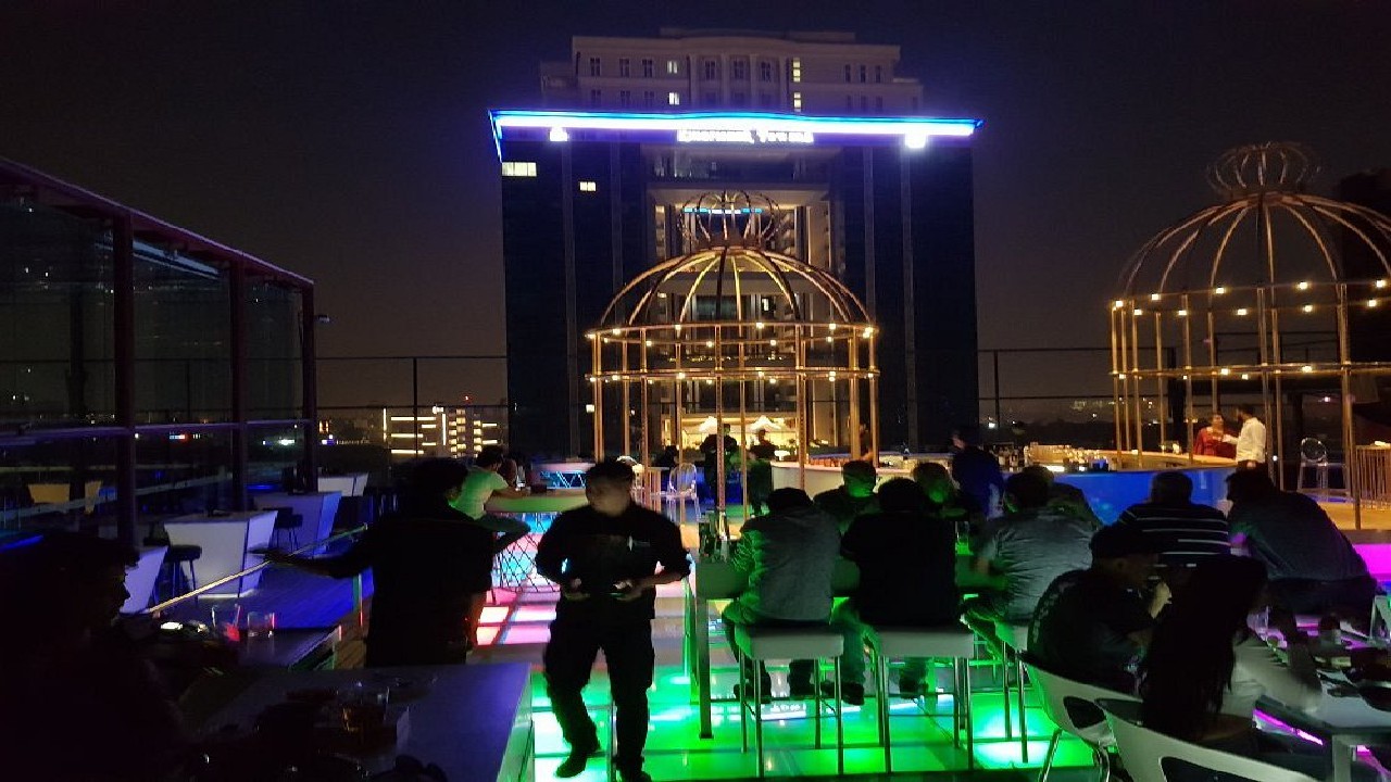 Skyye Lounge
