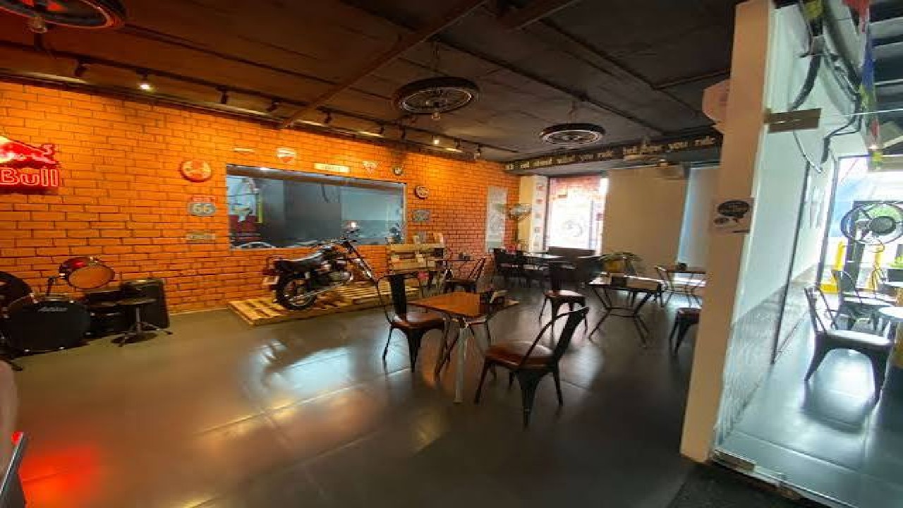 Garage Moto Cafe,
